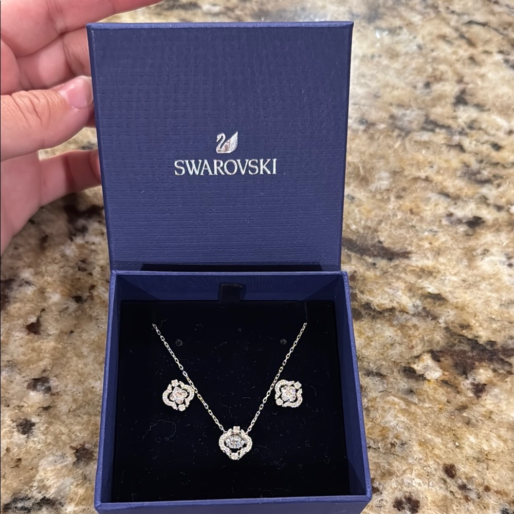 Swarovski Crystal Necklace and Earring set